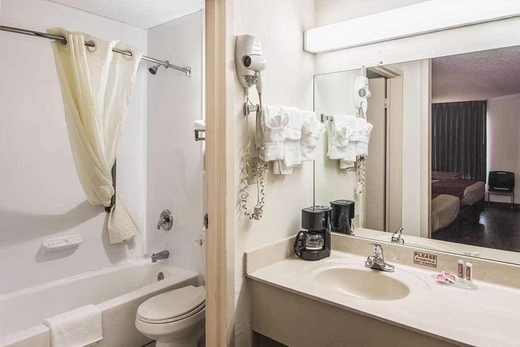 Econo Lodge Fort Payne Room photo